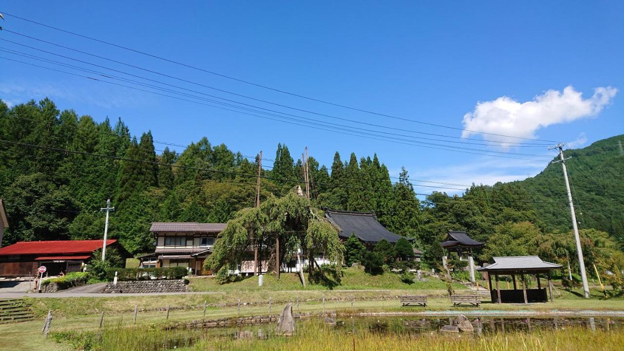 むかしの暮らし体験 1日二組 古民家の宿 みのり家 Takayama  Eksteriør billede